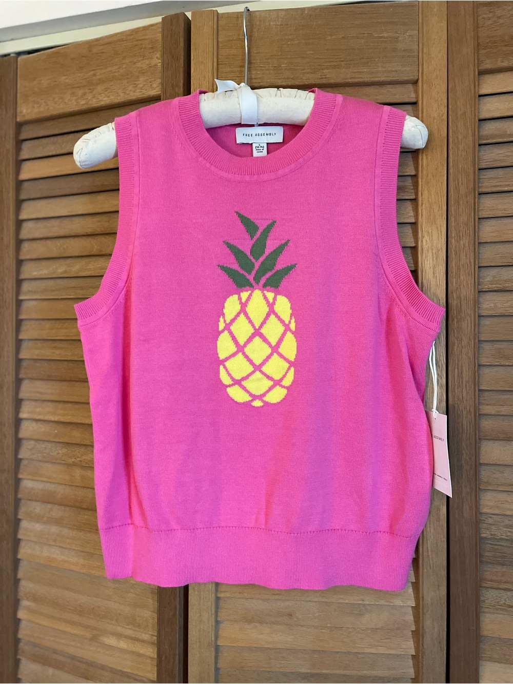 Free Assembly Pineapple Top.